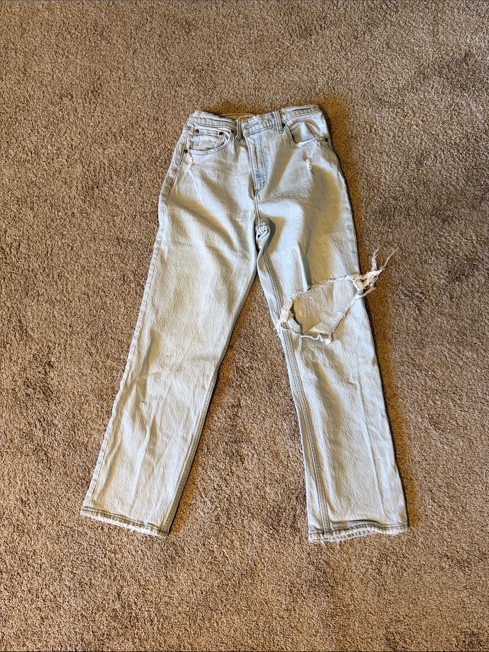 Abercrombie & Fitch Light Blue Straight-Leg Jeans with Knee Rip